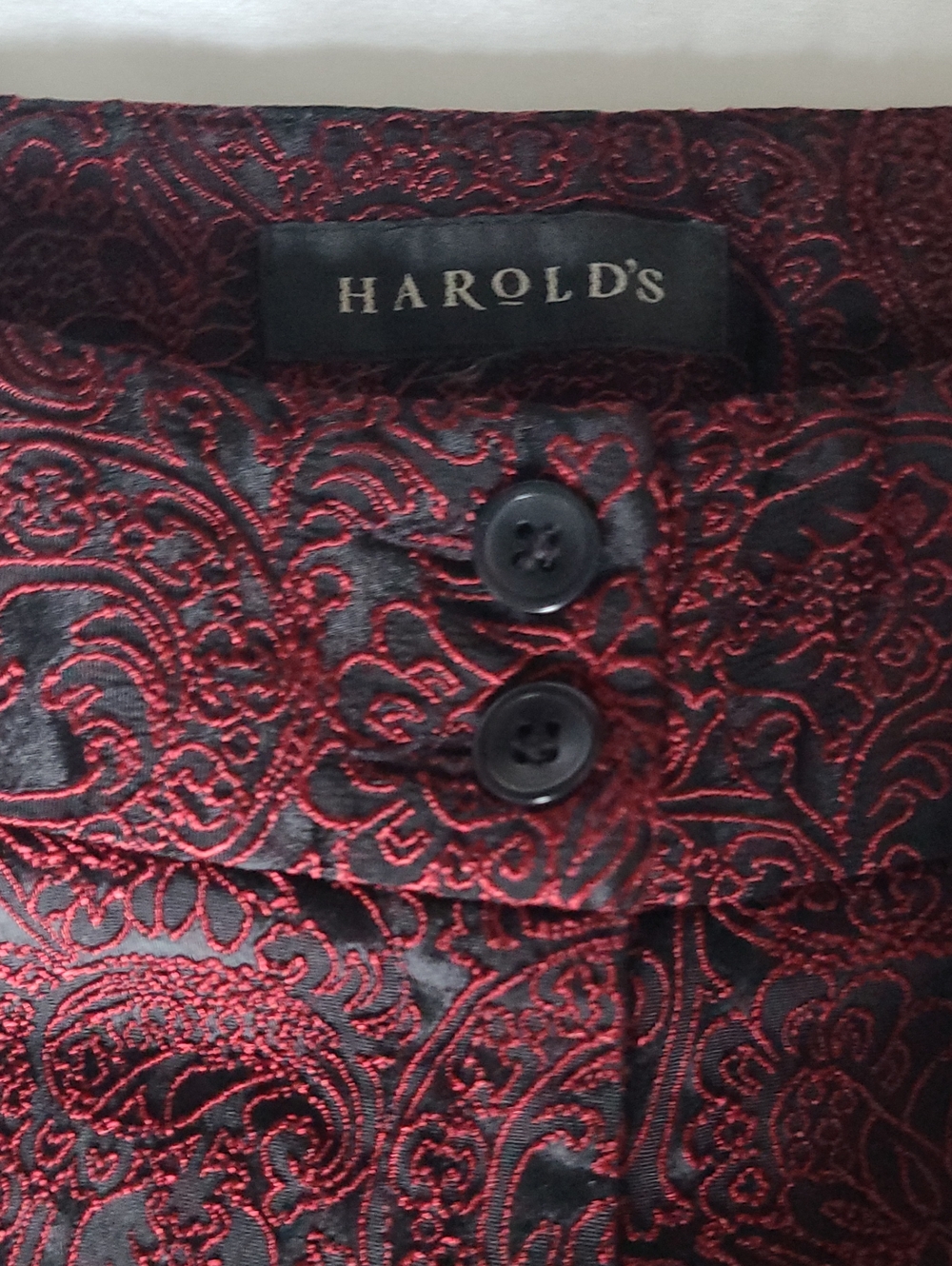 Harold's Burgundy Boot Cut  Jacquard Pants Sz. 28. Like New. Boho Luxury.